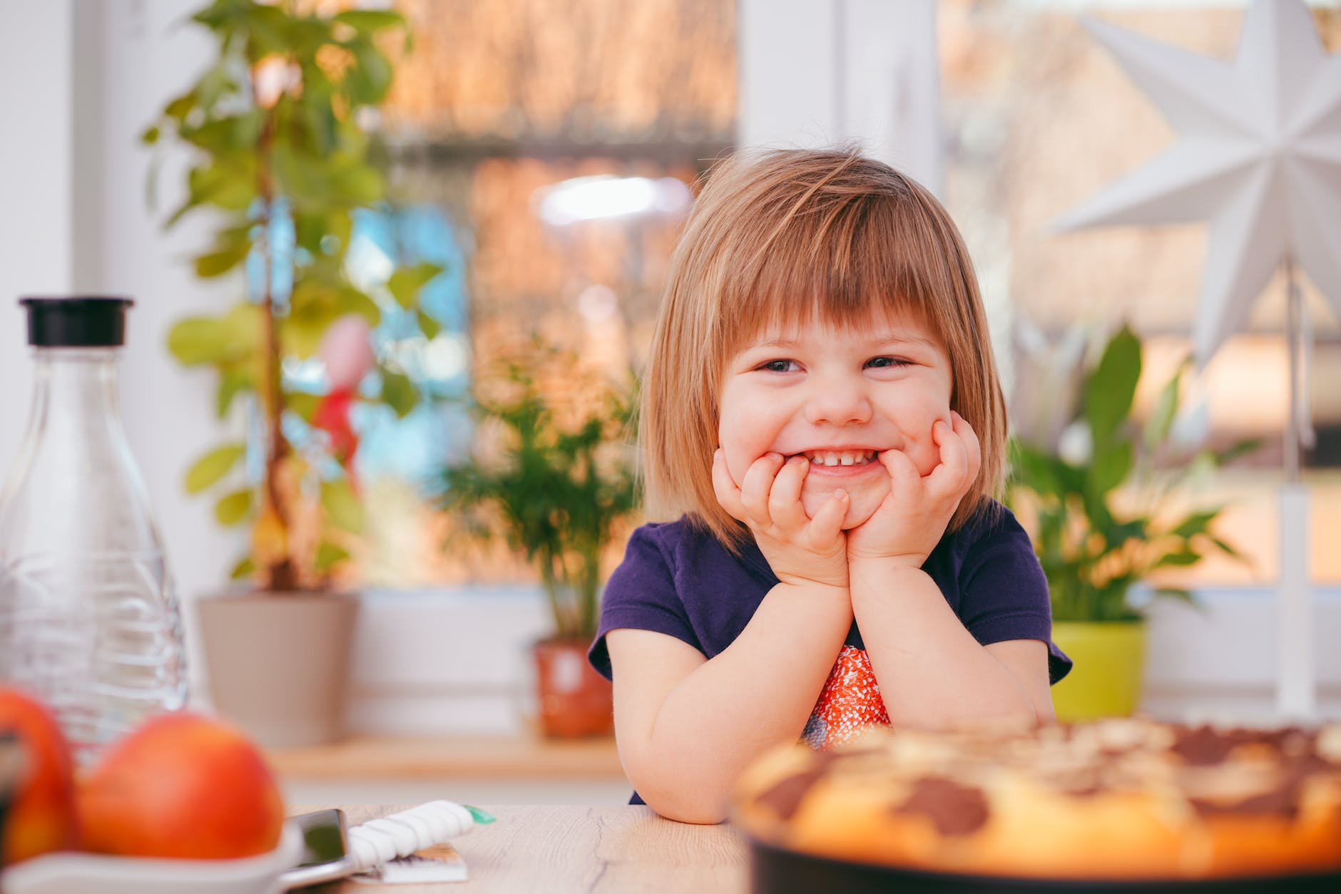 8 Ways To Raise Happy Children